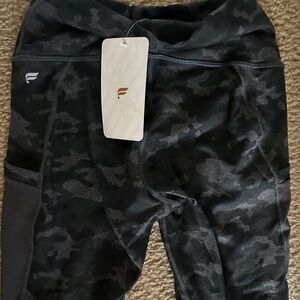 Woman’s Fabletic Leggings (Sm) - Brand New W/ Tags